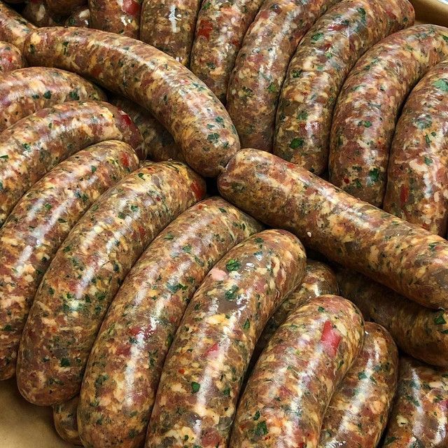 SALSICCIA PUNTO DI COLTELLO PROVOLA E FRIARIELLI 1KG